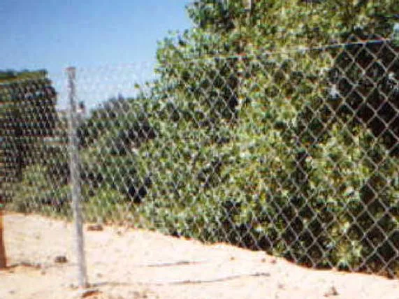 Cerramiento metálico (H= 1,00 m)