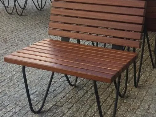 Sillón de madera